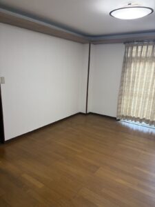 After_部屋A（クロス全面張替え完了）