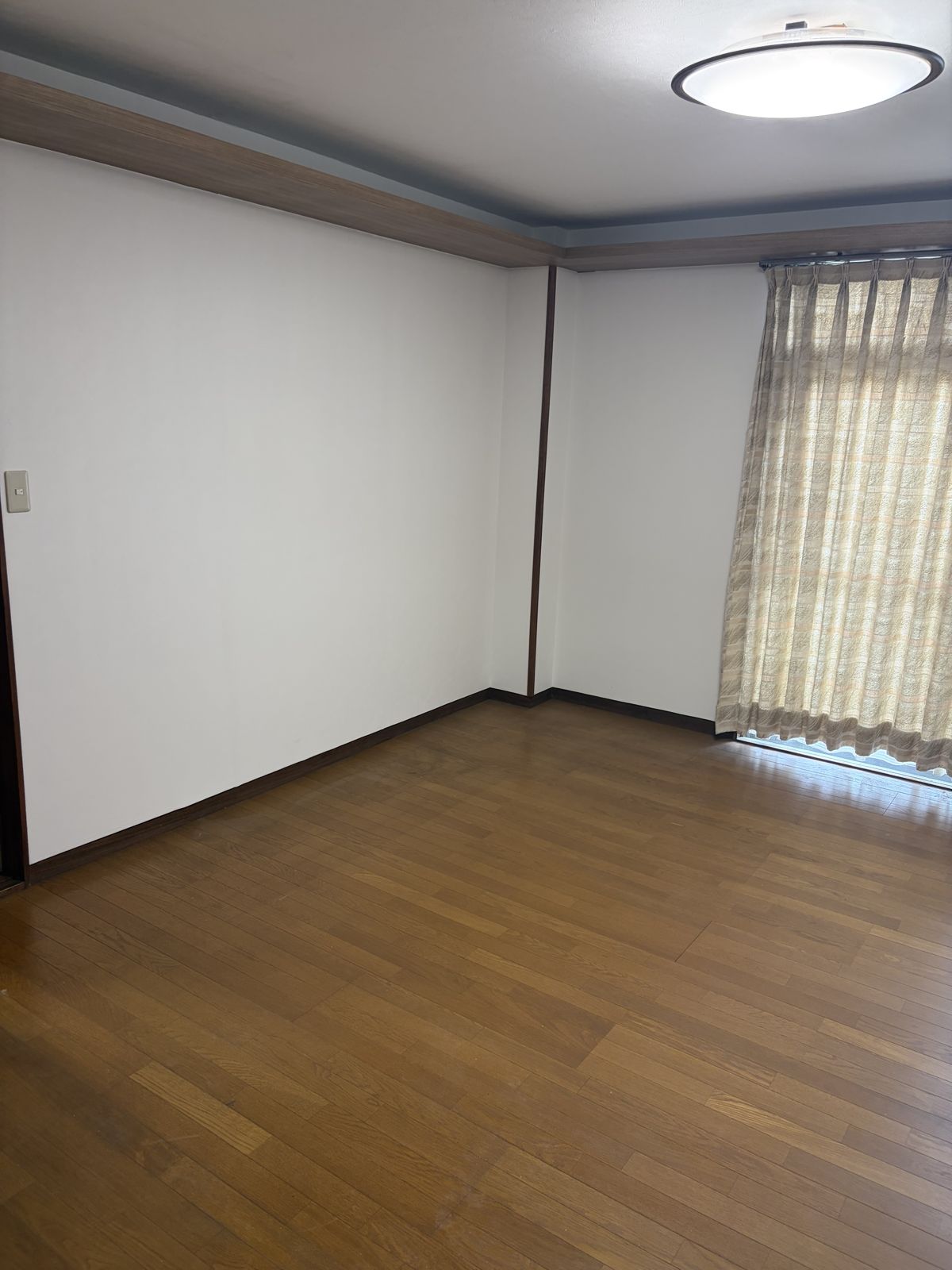 After_部屋A（クロス全面張替え完了）